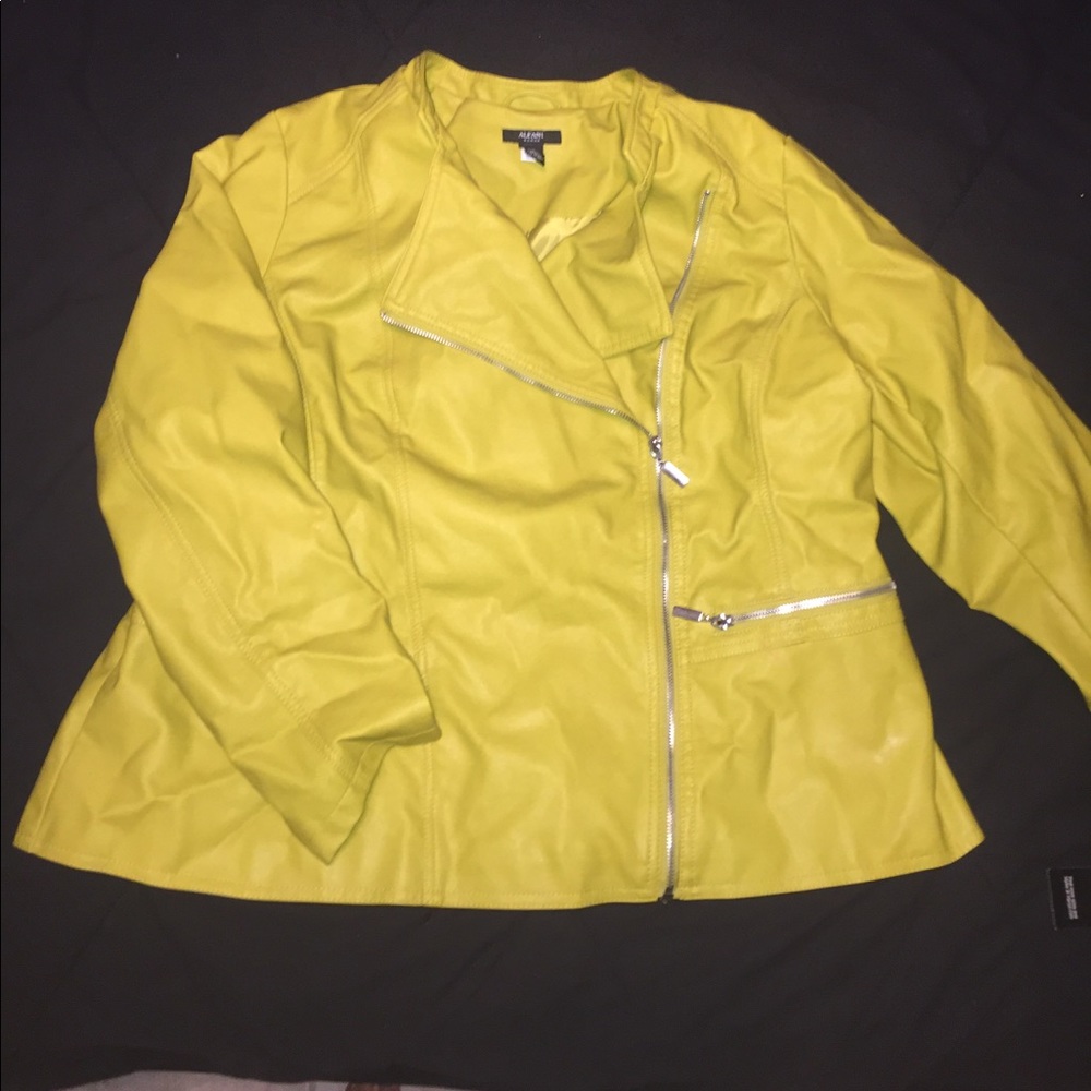 Lime moto jacket