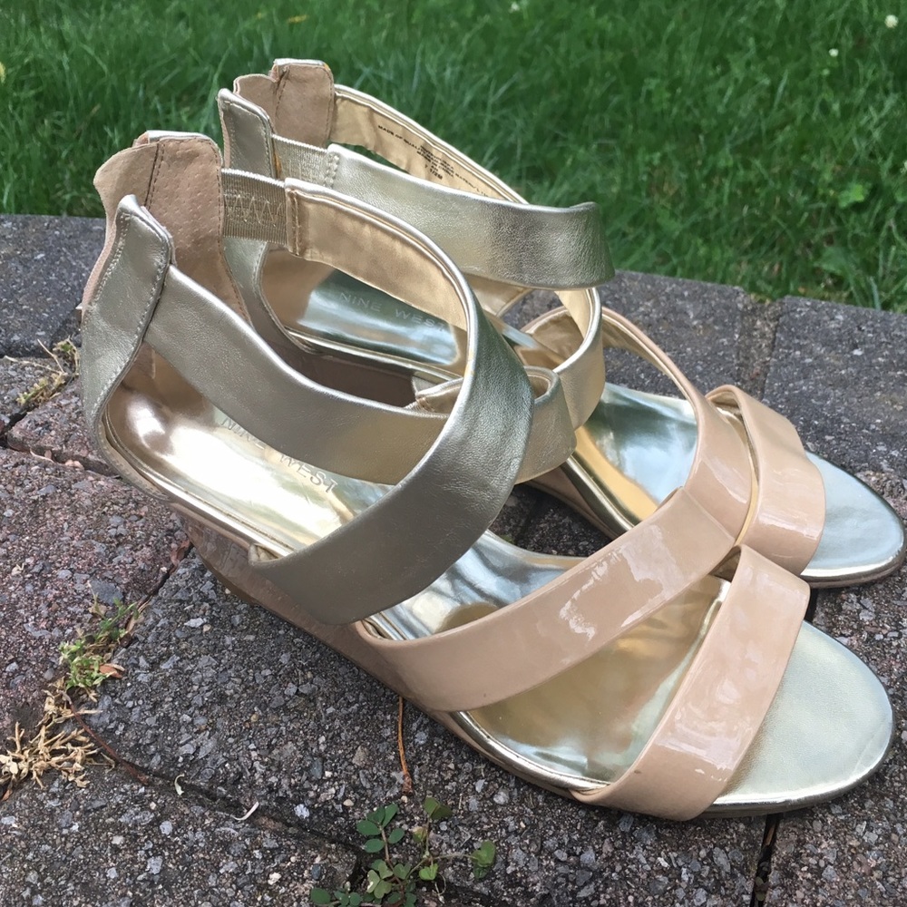 Nine West Gold Sandals ☀️