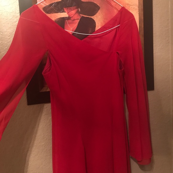 Lady in red Beautiful red dress very sheer - Picture 2 of 4