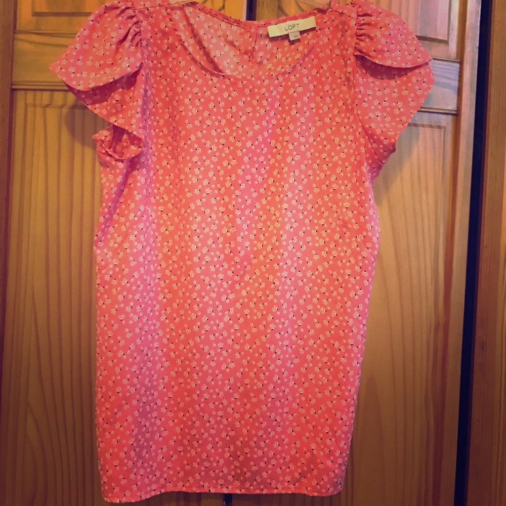 Adorable petal sleeve blouse