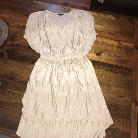 Express Dresses & Skirts - Express vneck dress