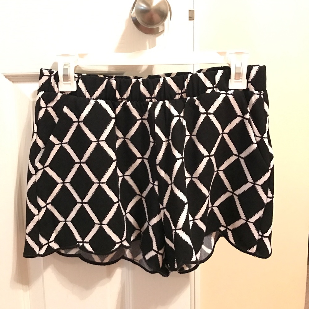 Blu Pepper Shorts - Medium