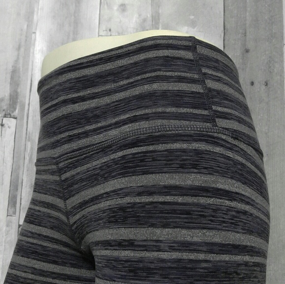 lululemon athletica - Lululemon grey stripe Wunder Under