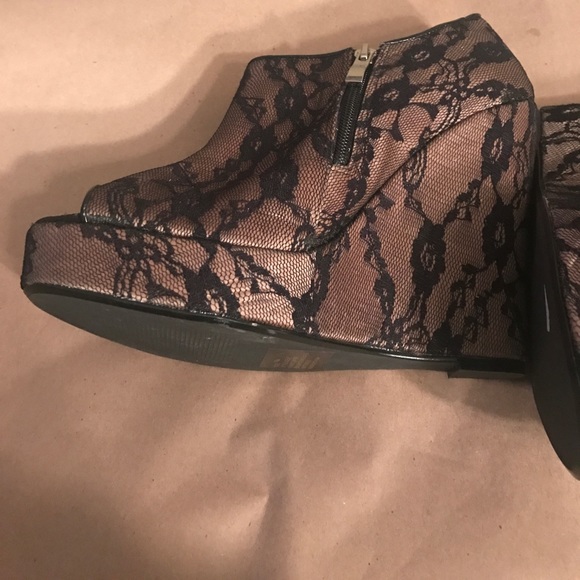 Marco Santi Booties - Picture 2 of 4