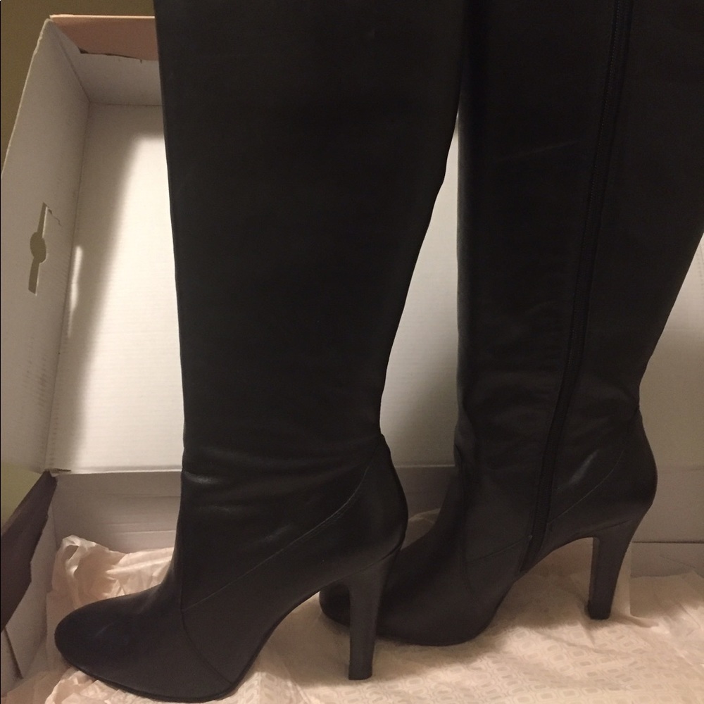 Black Knee-High Leather Boots