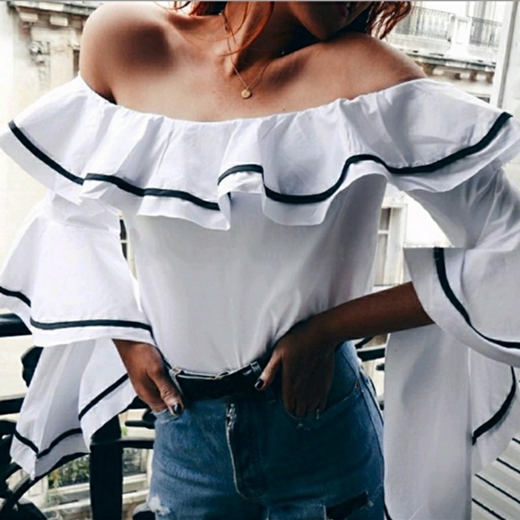 HP||🌟Darling Off Shoulder Bell Sleeve Blouse - Picture 4 of 7