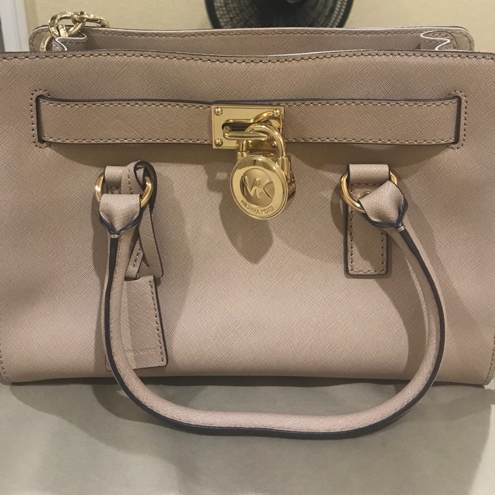 Michael kors purse