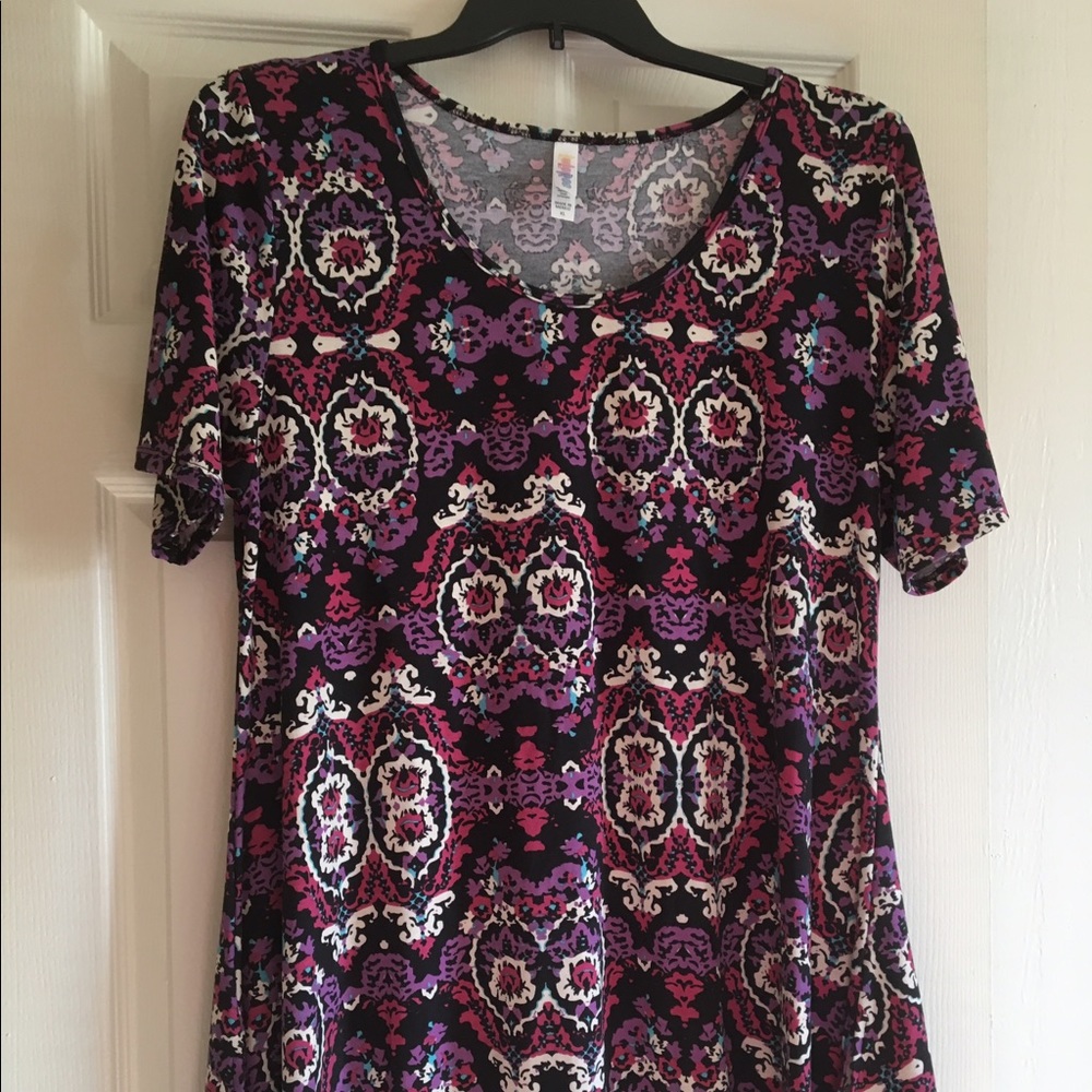 Lularoe Perfect T (XL)