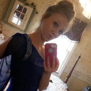 Meet your Posher, Annaleah