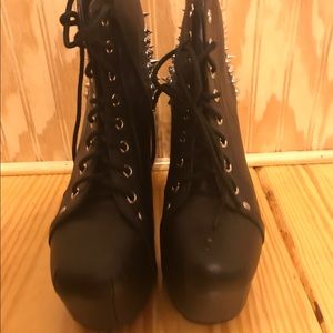 ⭕️CLOSET CLEAR OUT!!⭕️Jeffrey Campbell Spiked Lita