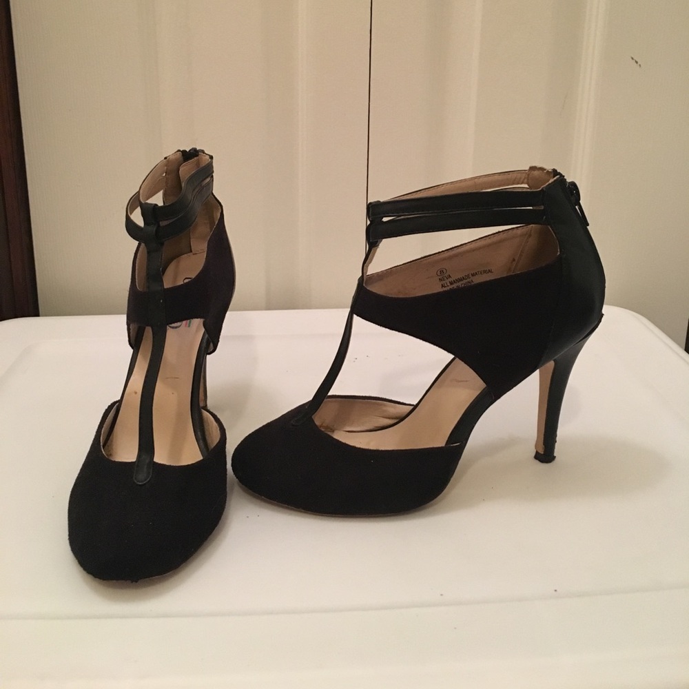 Bucco round toe heels