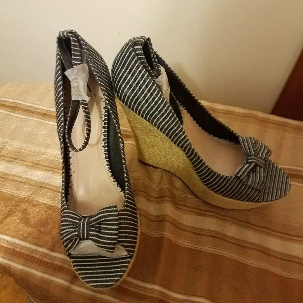 Wedges - Picture 2 of 3