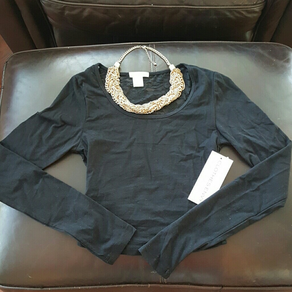 Black lace longsleeve crop top