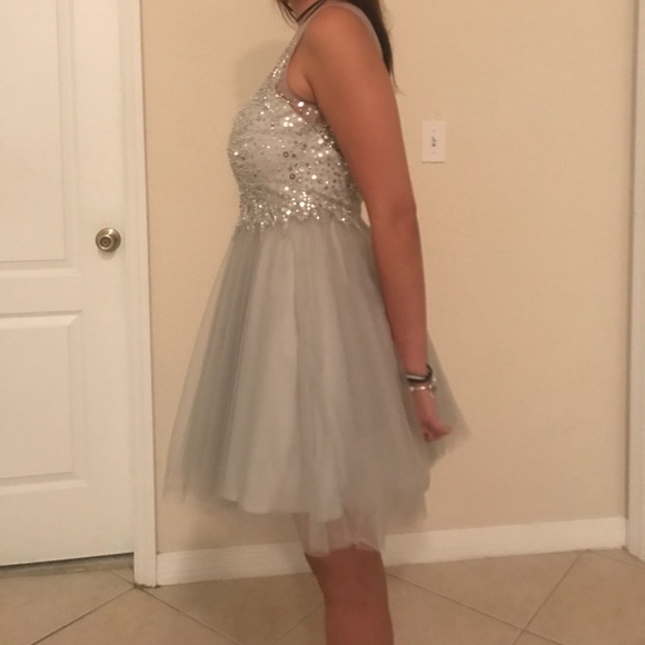 Beautiful sparkly short dress - Picture 6 of 6