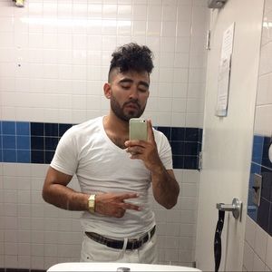 Meet your Posher, Adrian