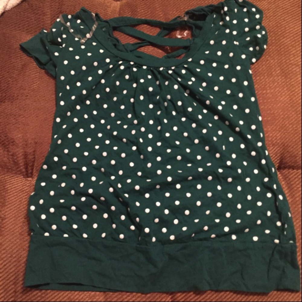 Size xl shirt with back crosses