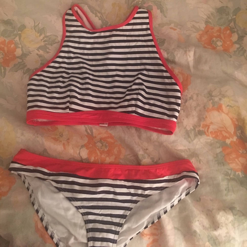 Bathing suit