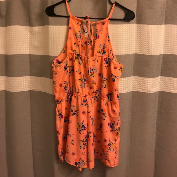 Coral never worn romper - Picture 2 of 4
