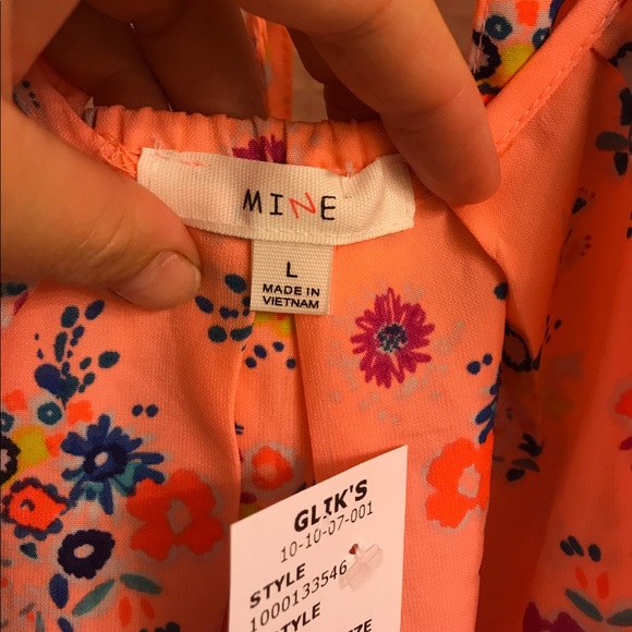 Coral never worn romper - Picture 4 of 4