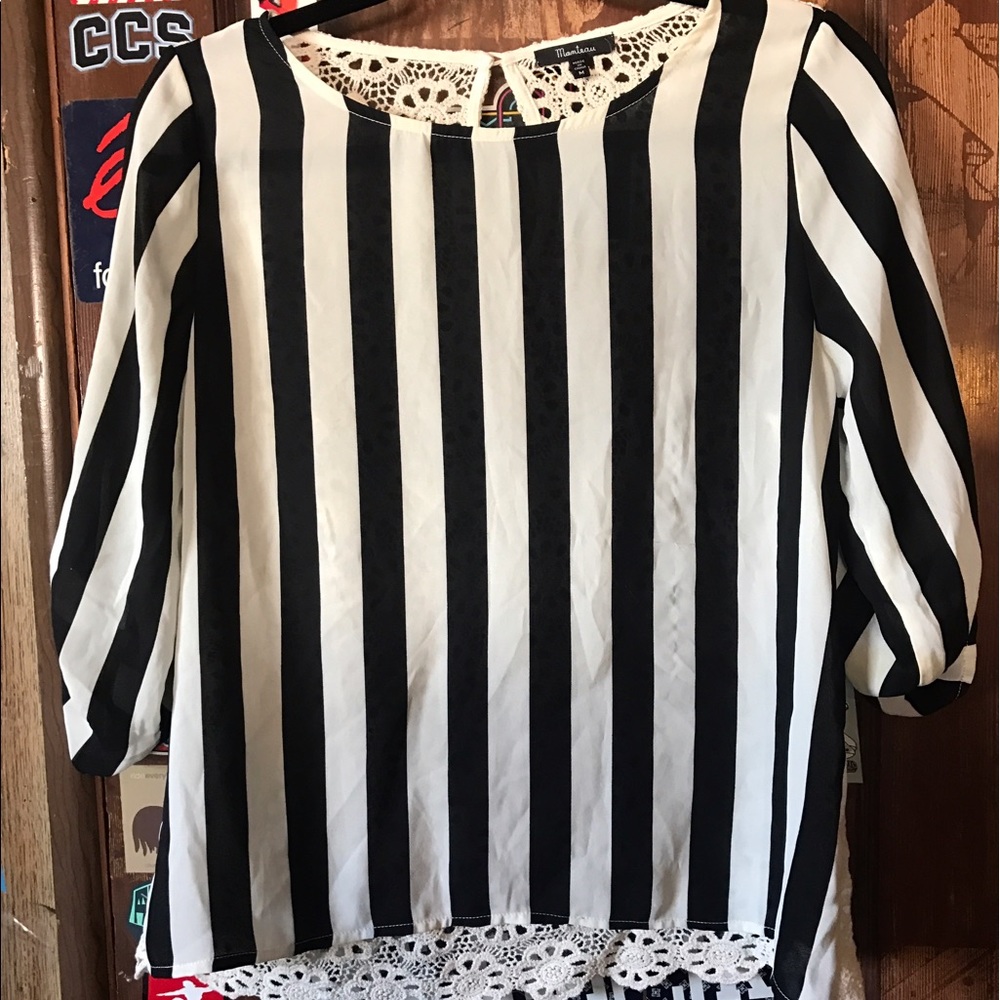 Striped Black & White Top w/White Lace Back