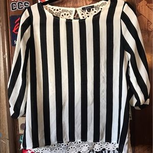 Striped Black & White Top w/White Lace Back
