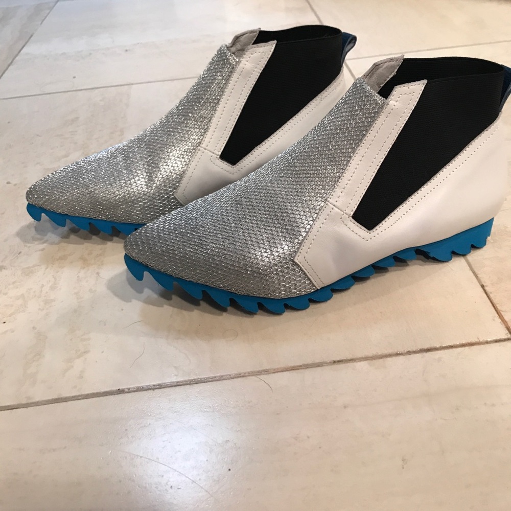 NWOT Jeffrey Campbell space shoes