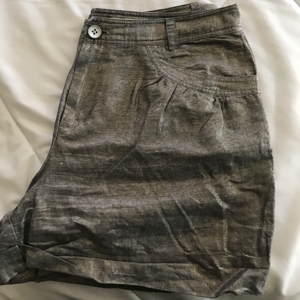 DKNY Gray silver shorts