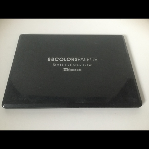 BH Cosmetics 88 Colors Matt eyeshadow palette - Picture 1 of 2