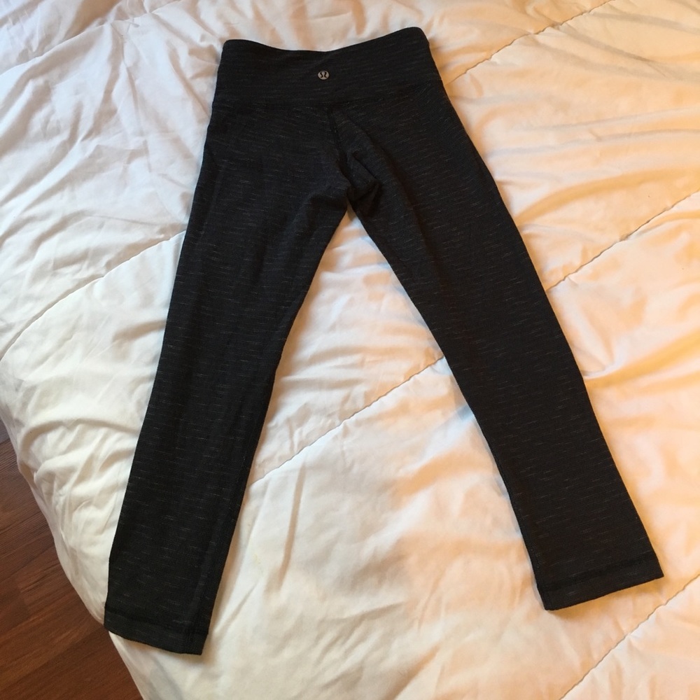 Lulu lemon winder under crop