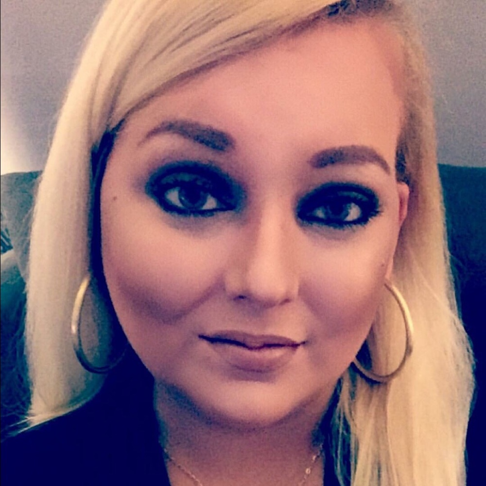 Meet your Posher, Alysha!