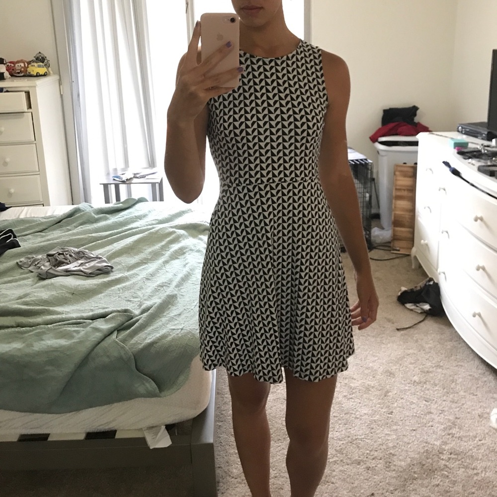 Black and white New York & Company dress