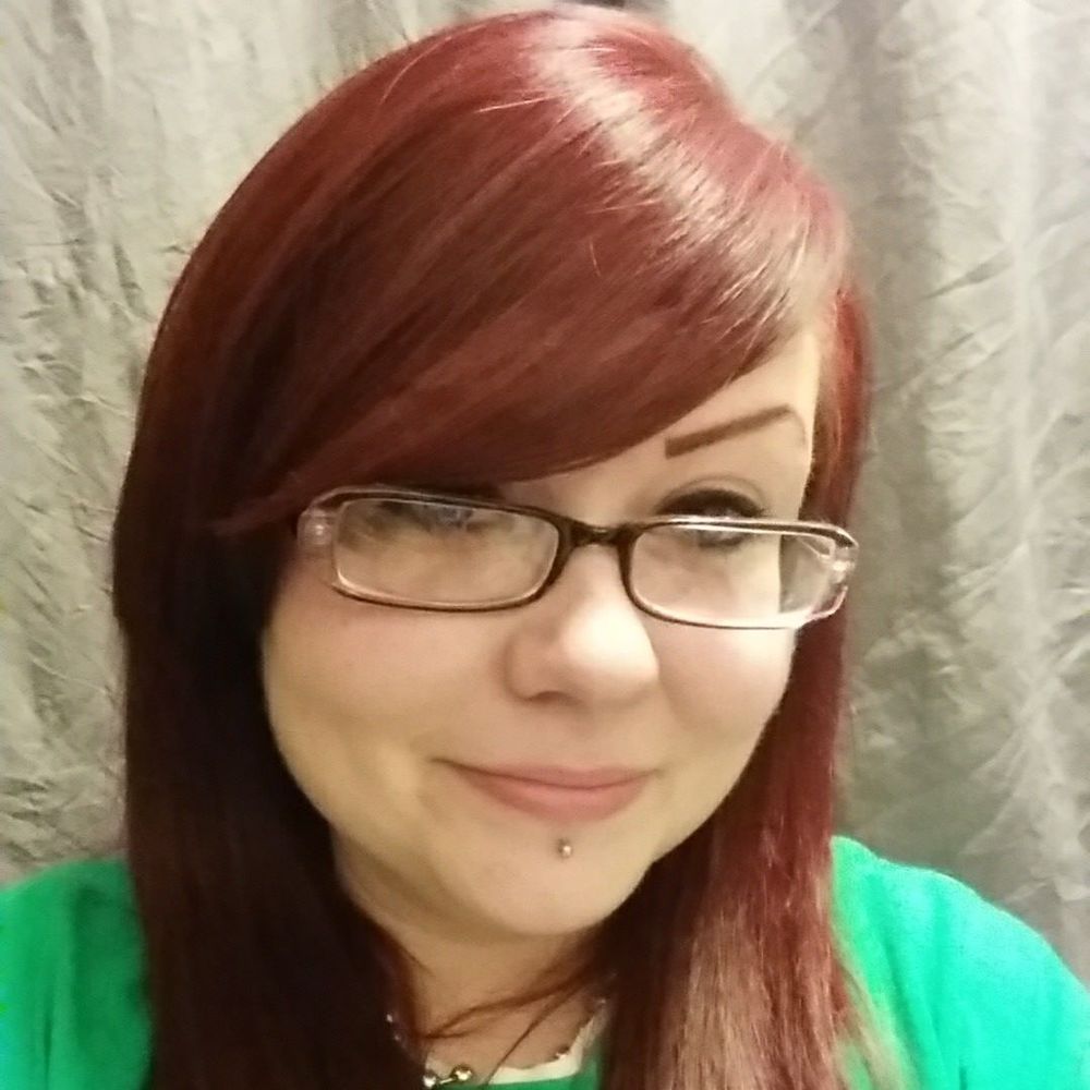 Meet your Posher, Corina
