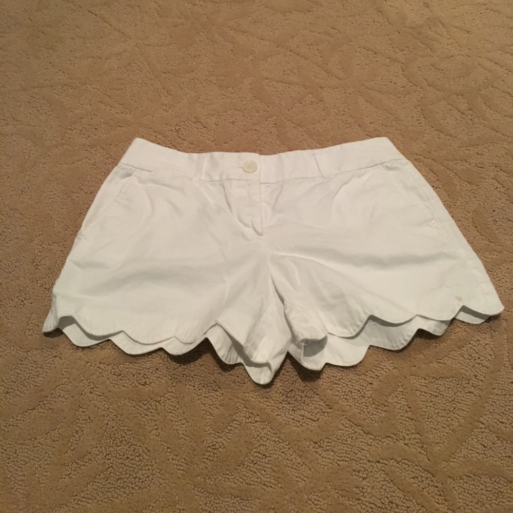 White scalloped shorts