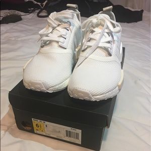 Authentic white Nmd R1 woman 6.5