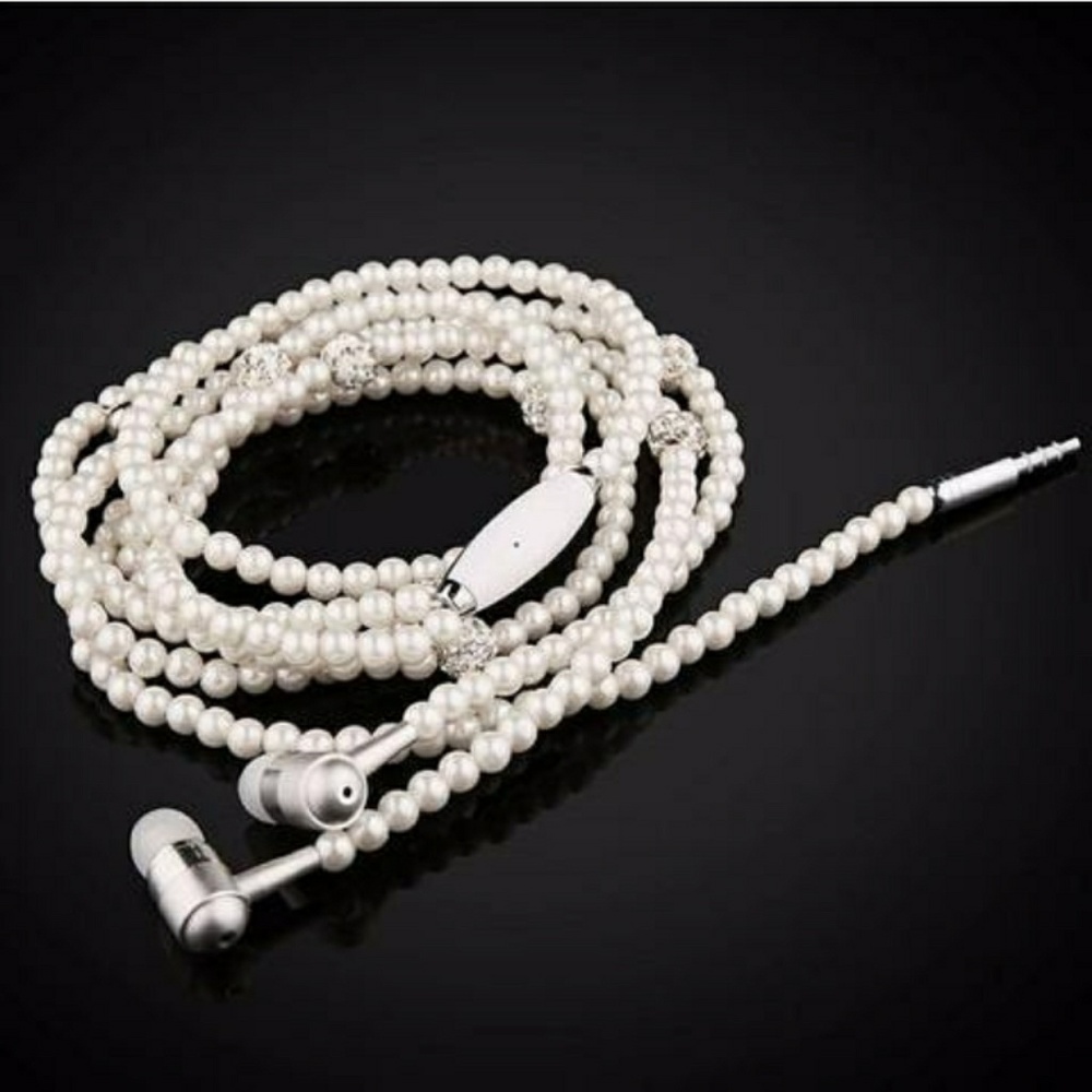White Pearl Ear buds