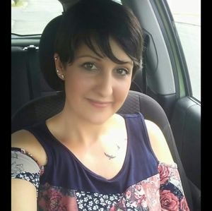 Meet your Posher, Lisa