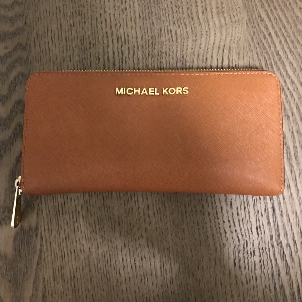 Michael Kors Jet Set Wallet