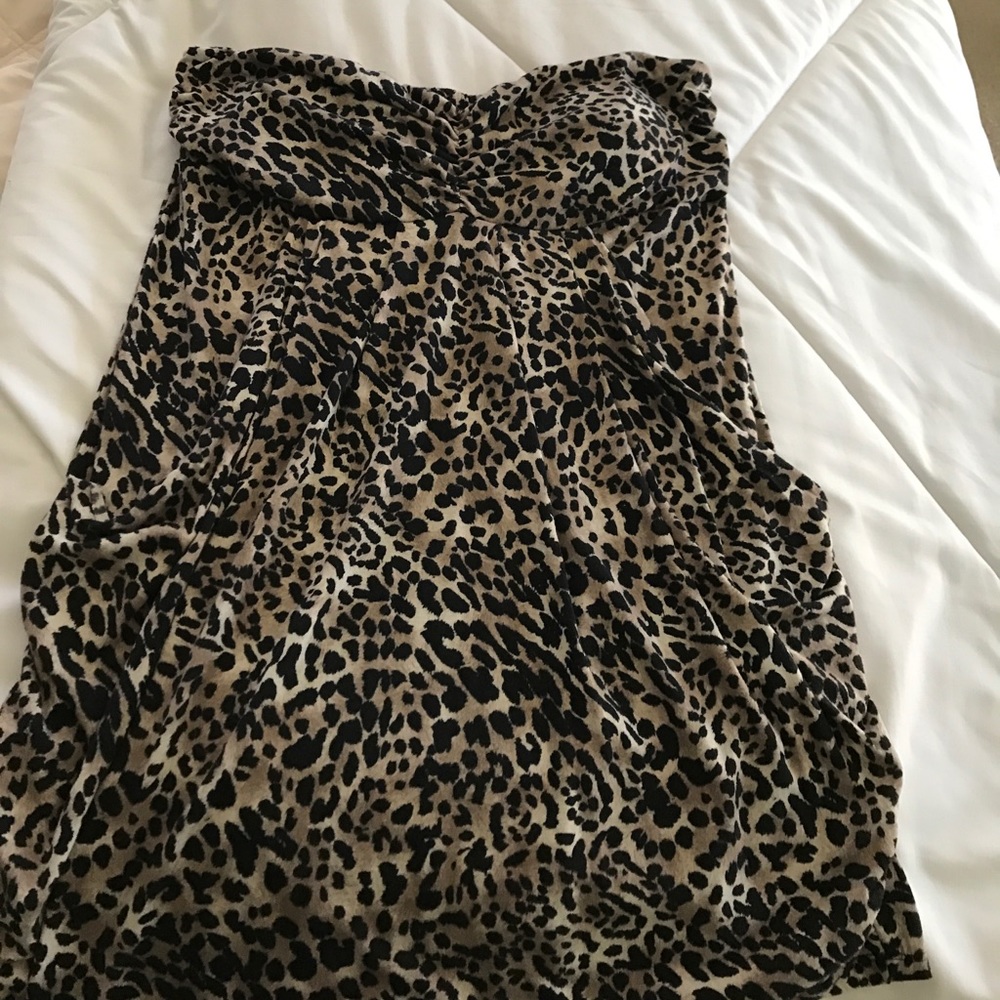Cool print short dress!