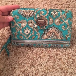 Vet Bradley Turnlock Wallet