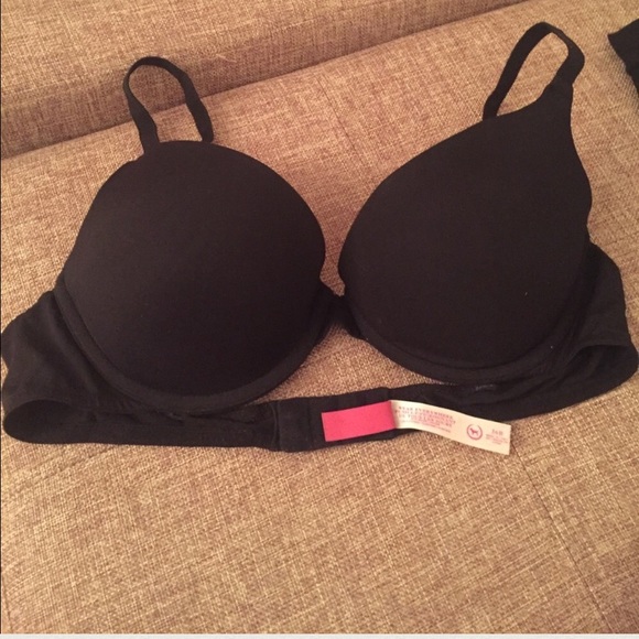 PINK Victoria's Secret Other - PINK wear everywhere bra (36B)