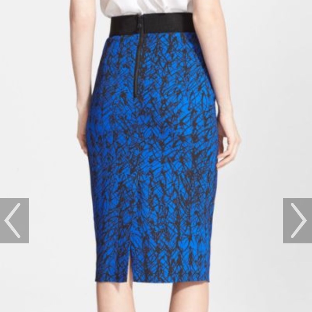 SOLD. 🎉70% OFF🎉 MILLY BLUE PENCIL SKIRT NWT