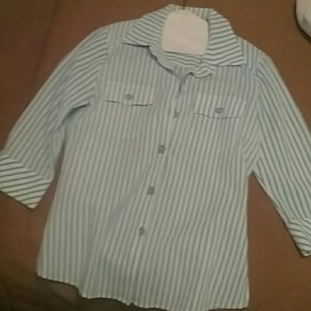 Button up shirt. Very comfortable and looks great!