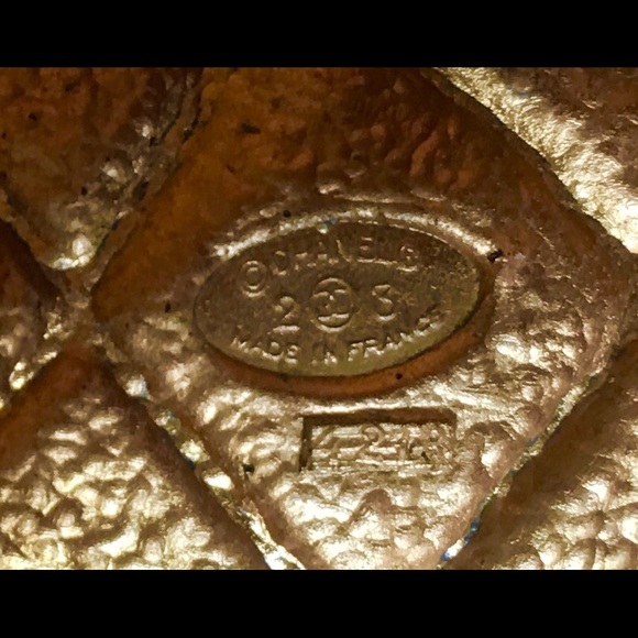 Vintage Chanel Gold Cuff 2003 - Picture 3 of 3