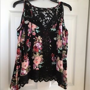 BKE Boutique cold shoulder floral top