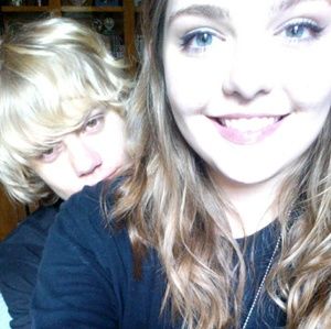 Meet your Posher, Caitlyn