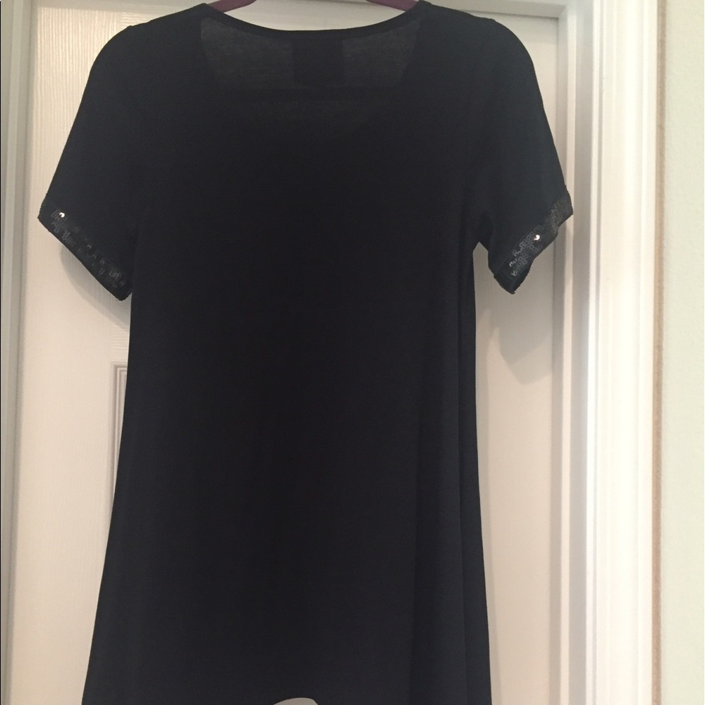 Flowy top - Picture 2 of 2