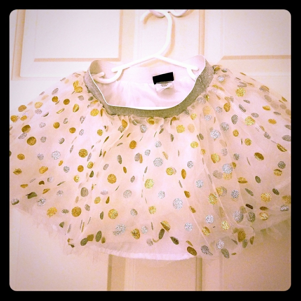 Basic Editions tulle skirt xs size 4/5