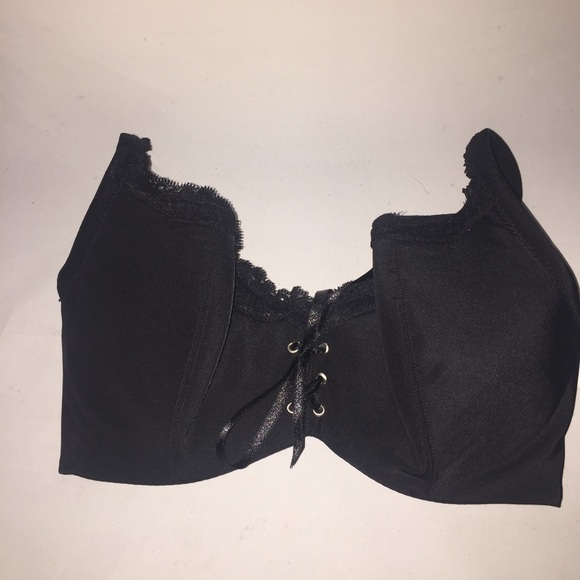 Frederick's of Hollywood Other - Fredrick's Of Hollywood Black Underwire Bra Demi