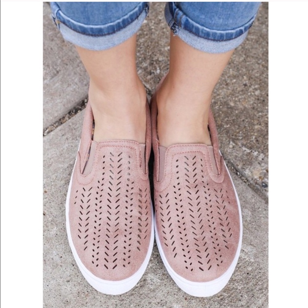 🆕LIZZIE sneakers 💙 - Picture 3 of 4