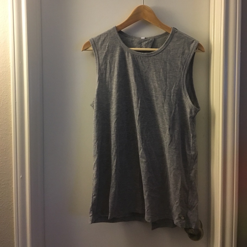 Fabeltics twist knot open back